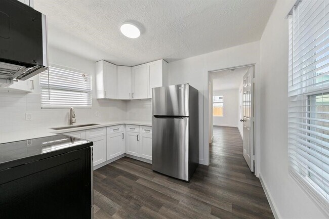 Foto del edificio - 3727 Winnie St