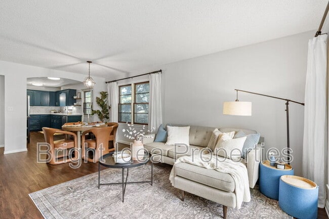 Foto del edificio - 1721 Sheridan Ave W