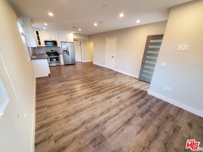 Building Photo - 3915 Brighton Ave