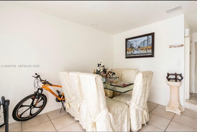 Foto del edificio - 925 SW 8th St