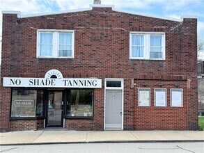 Building Photo - 638 Pittsburgh St