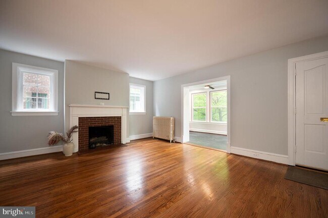 Foto del edificio - 1406 Lovering Ave
