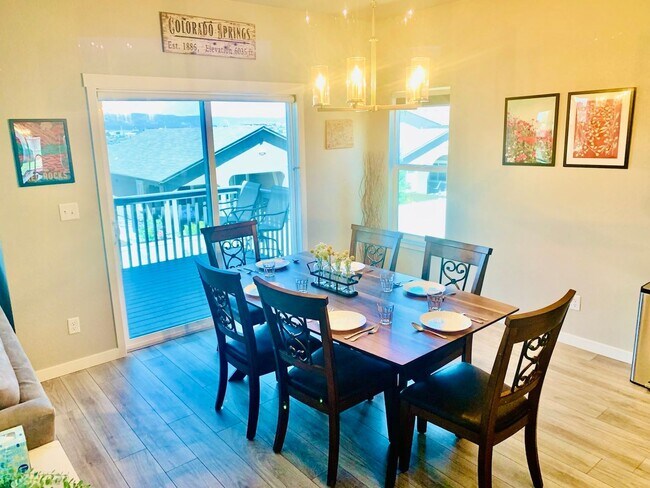 Foto del edificio - $2828 | 6BR/4BR | Fully Furnished Home in ...