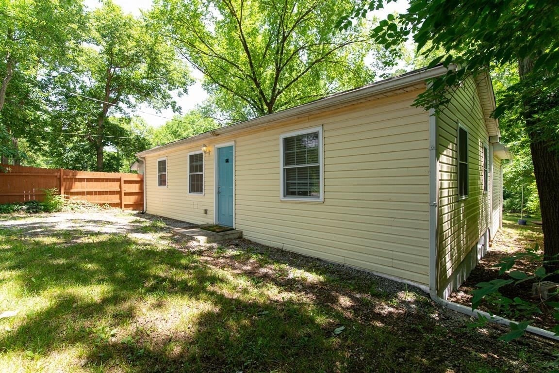 Cute and Cozy 2 bd/1 bath Home in Madison! - Cute and Cozy 2 bd/1 bath Home in Madison!