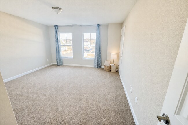 Foto del edificio - 1300 Parkdale St