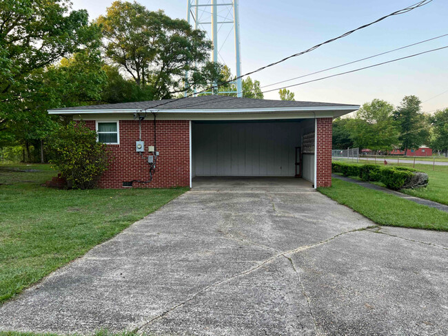 Building Photo - 107 Ritttenberry Rd