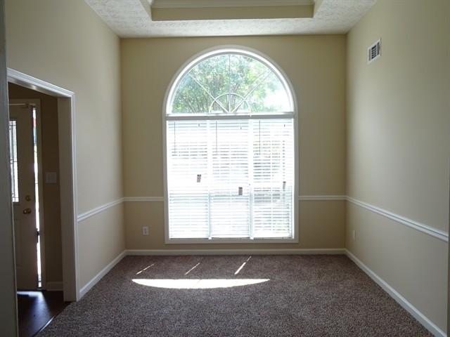 Building Photo - 2875 Camelot Woods Drive