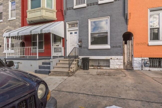 Photo - 443 N 10th St Apartment