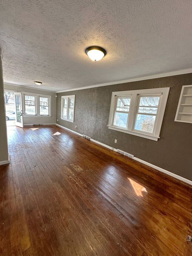 1313 Wilber St, South Bend, IN 46628 House Rental in South Bend, IN