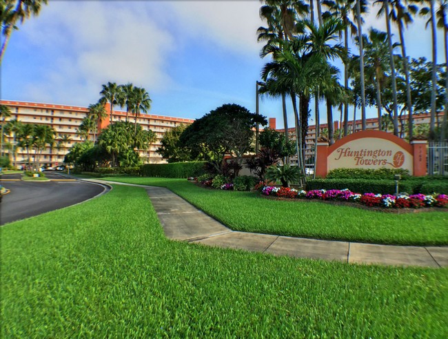 Foto del edificio - 7380 S Oriole Boulevard 603