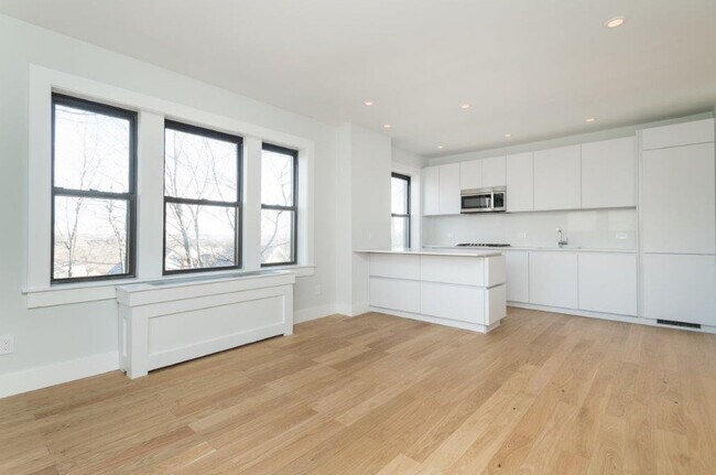 Foto del edificio - 125 Highland Ave