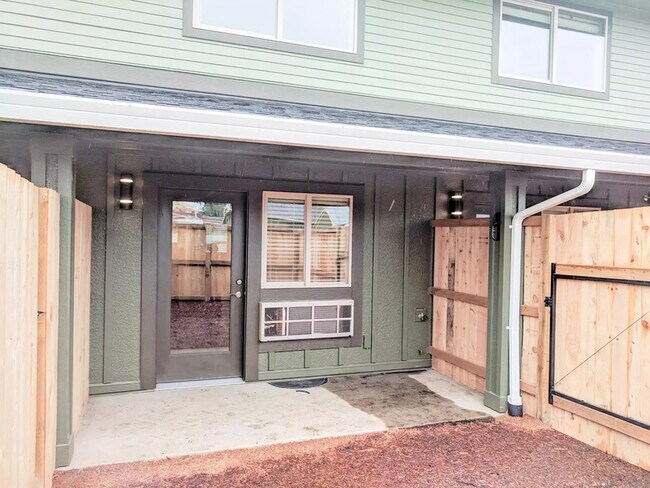 Photo - 8300 SE Flavel St Apartment