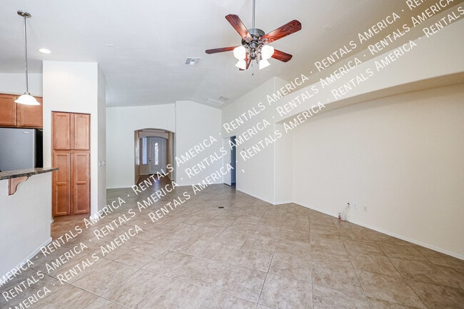 Building Photo - 4325 W Powell Dr