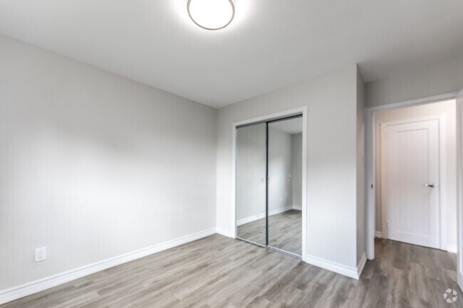 2BR, 1BA - Chambre - Thamesview Apartments