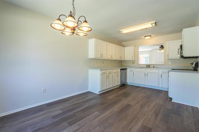 Foto del edificio - 2507 Meadowview Dr