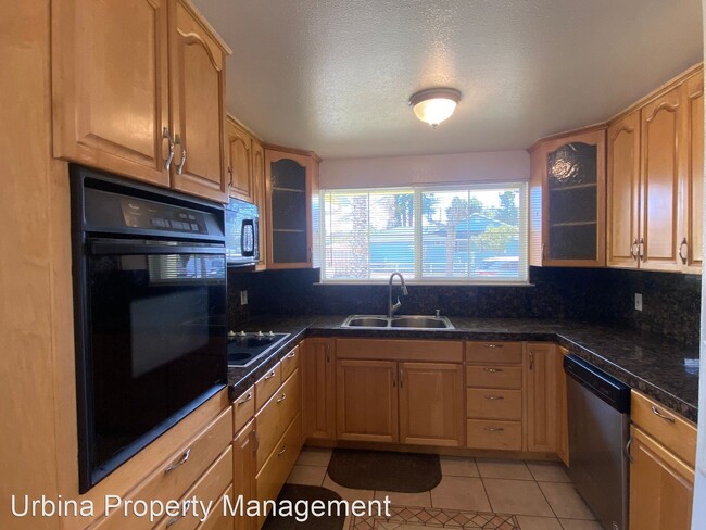 Foto del edificio - 4 br, 4 bath House - 821 Trowbridge Street