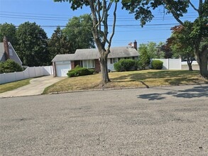 Building Photo - 41 Peach Pl