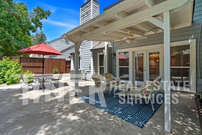 Building Photo - 7905 Sawgrass Cir
