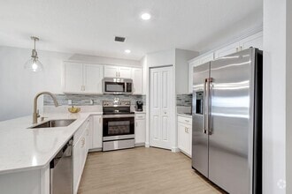 Building Photo - 6013 Woods Edge Cir
