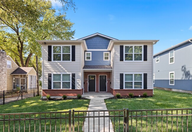 Foto del edificio - Main St Townhomes