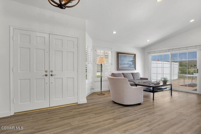 Foto del edificio - 780 Wind Willow Way