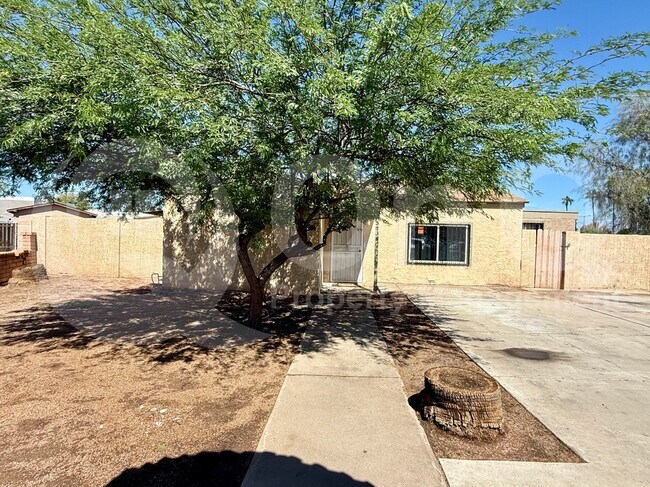 Foto del edificio - 3238 W Garfield St