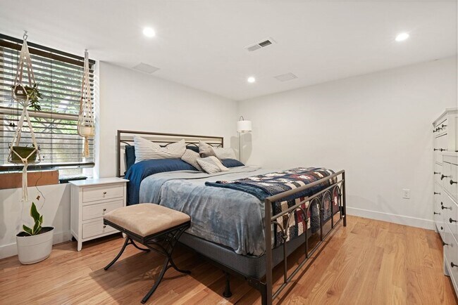 Foto del edificio - 85 E Cottage St