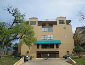 Building Photo - 2409 Leon St