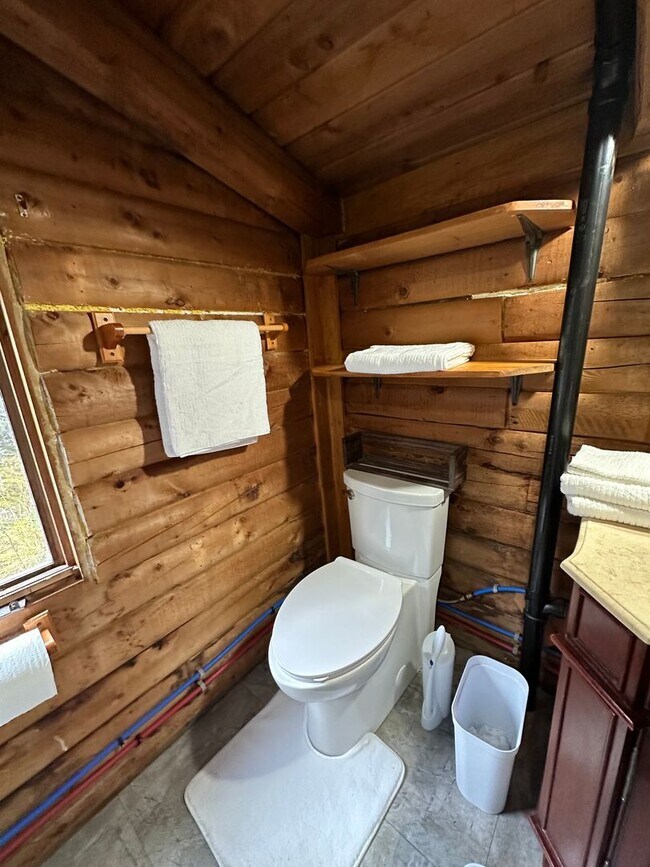 42725 Brenda Way Unit Cabin, Soldotna, AK 99669 Room for Rent in