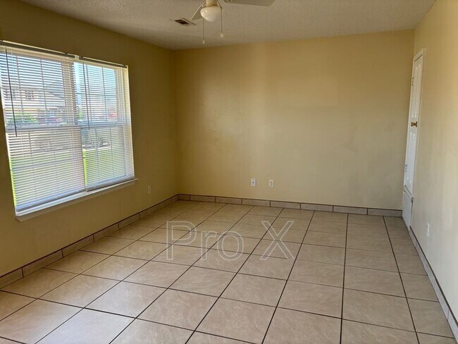 Foto del edificio - 3503 SW Victoria Pl
