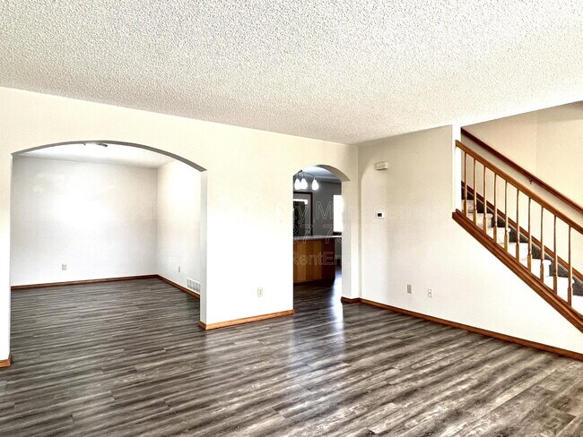 Building Photo - 6436 Peak Vista Cir