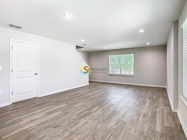 Building Photo - 3821 SW 43rd Ct