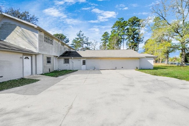 Foto del edificio - 3130 Old Houston Rd