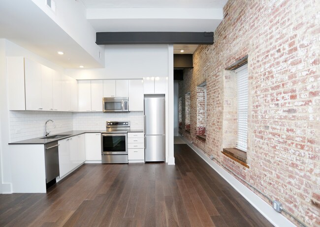 Foto principal - 515 N Washington St
