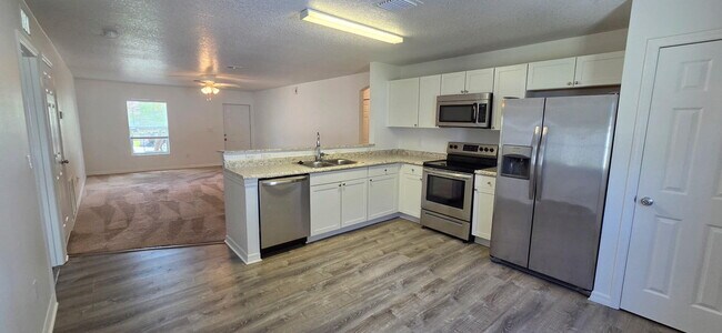 Building Photo - 2135 19th Ave SW