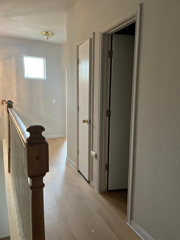 Foto del edificio - 7504 Lazy Creek Dr