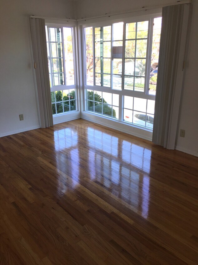 Foto principal - 4041 Inglewood Blvd