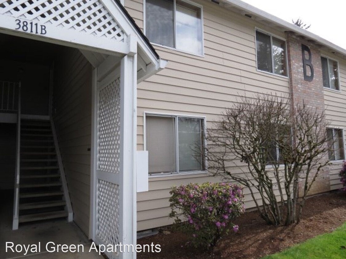 Primary Photo - 3811-3811 NE Royal View Ave