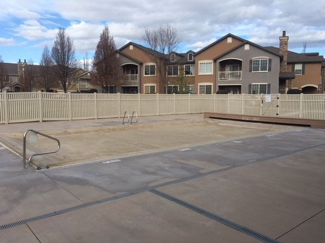 Building Photo - 1552 W 110 N