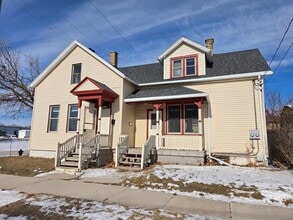 Building Photo - 1816 Wollmer St