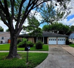 Building Photo - 12303 Meadow Berry Dr