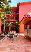 Building Photo - 660 Tennis Club Dr