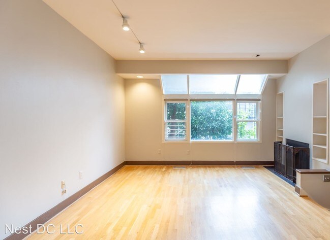 Building Photo - 2 br, 1.5 bath House - 1744 U St NW Unit G