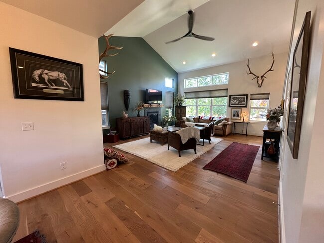 Foto del edificio - 2931 Autumn Grove St