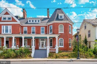 Building Photo - 21 S Main St