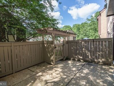 Building Photo - 9934 Forest View Pl