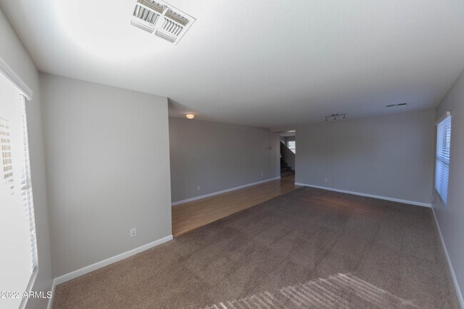 Building Photo - 6080 S Bell Pl
