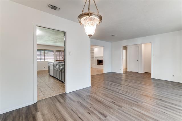 Foto del edificio - 2107 Briarwood Blvd