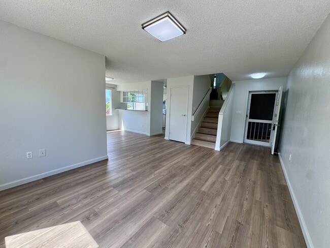 Building Photo - 95-1041-1041 Kuauli St