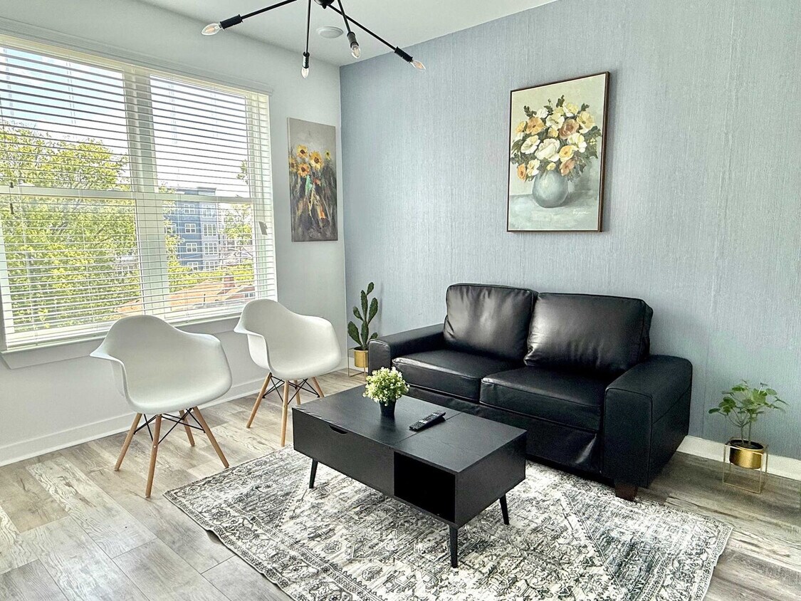 Foto principal - 525 Parkway Dr NE